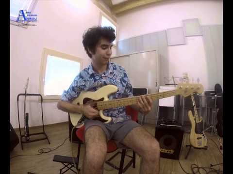 Davide Cavicchioli - esame di basso elettrico livello 1