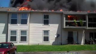 preview picture of video 'May 30, 2011 Four Alarm Apartment Building Fire'