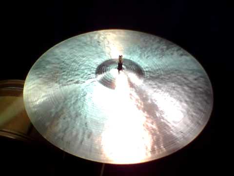 20 Kontroversial Ride, 1776g - Handcrafted cymbals by Craig Lauritsen.MOV