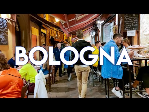 AWESOME NIGHT WALK IN BOLOGNA | Italy - 4k Walking Tour around the City - Travel Guide. #Italy