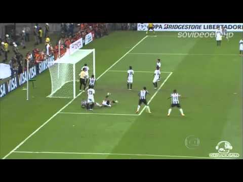 Gol de Leonardo Silva contra o Olimpia   Narração de Beto Guerra e Frederico Jota