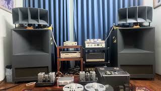 Hoàng Oanh -Altec A5