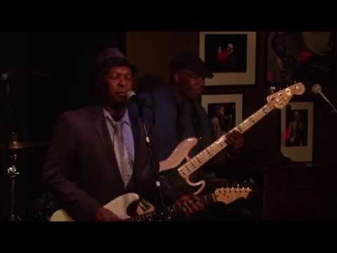 Booker T Jones - Take Me to the River (Al Green cover) Live at Ronnie Scott's