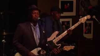 Booker T Jones - Take Me to the River (Al Green cover) Live at Ronnie Scott&#39;s