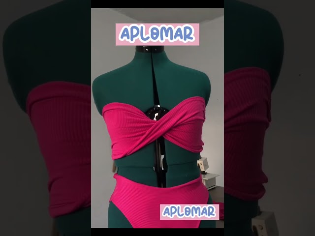 Vídeo relacionado con Blue Castle 333 / RD-34 34-Inch Tearaway Traje de baño junior - Rojo, 13 años