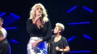 Miranda Lambert sings &quot;Baggage Claim&quot; live at CMA Fest