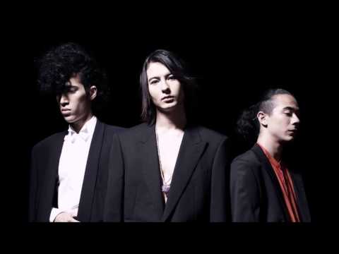 download lagu mp3 mp4 Dustz Spiral, download lagu Dustz Spiral gratis, unduh video klip Dustz Spiral