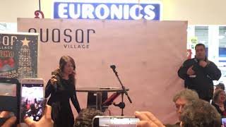 Cristina D'Avena - L'Incantevole Creamy live @ Firmacopie Duets (Quasar Village PG - 20.12.2017)