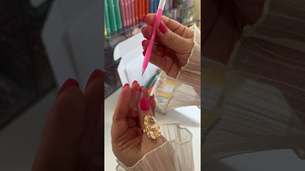 I put together a custom bookish bundle just for Kirsten ✨