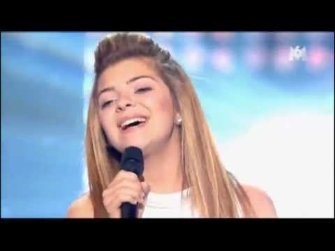 Caroline Costa - Ave Maria