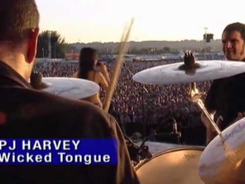PJ Harvey Live @ Reading 2001