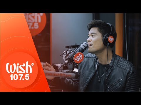 Jay R performs "Ikaw Lamang” LIVE on Wish 107.5 Bus