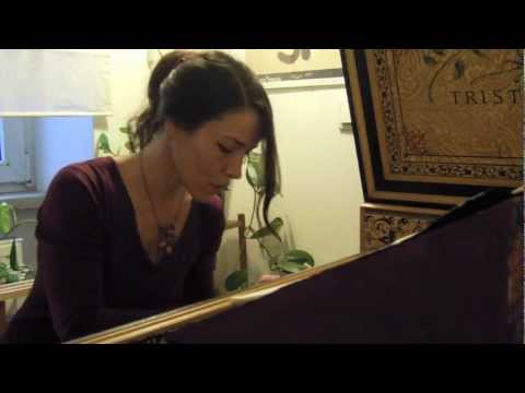 Chiara Massini - J.S. Bach: Cello Suite BWV 1010 - Prelude