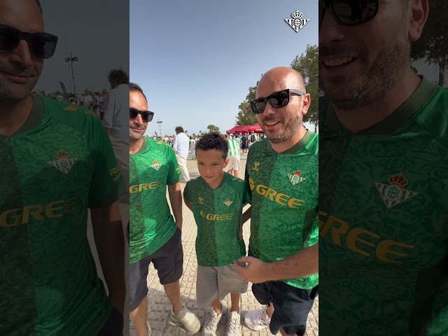 Vídeo relacionado con Betis Regalo Aficionado Al Fútbol Verdiblancos Camiseta