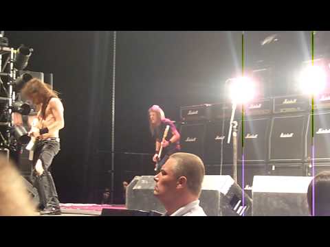 Airbourne live, Bochum 06.11.10, chewin the fat