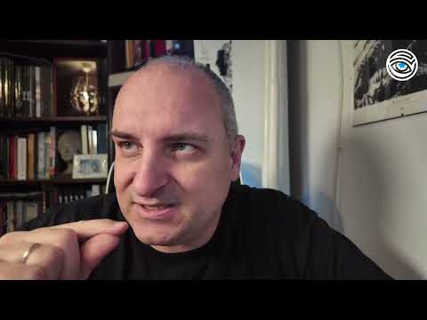 🎯 PR Strikes Back! 🤖💥 AI is just ending the era of "plastic PR" (and it will change EVERY election)