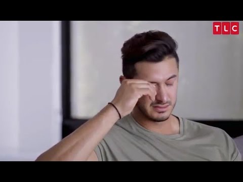 Gay baseball player comes out to his teammates