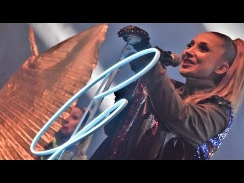 XI Sieradzki Jarmark Powiatowy - Koncert @CLEOSLAVICA „Łowcy Gwiazd” 11.09.2022r.