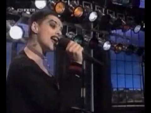 Nina Hagen - Live 1993 -  Late Show - Im gonna live the life