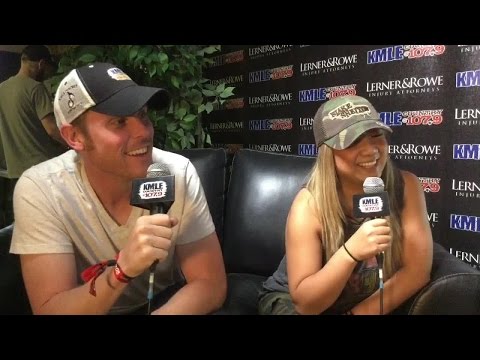 Tyler Farr with Chris & Nina at Country Thunder 2017