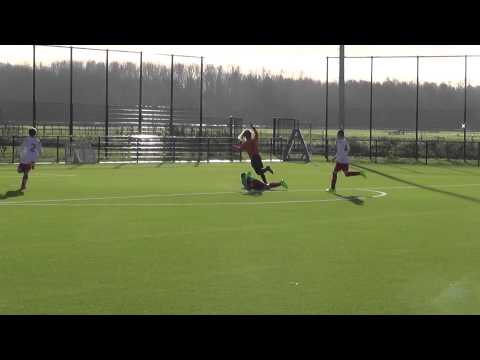6 dec 2014 Nieuw Utrecht D1 - VV De Meern D3 com 1-3 Doelpunt Angelo, assist Leandro (1-3)