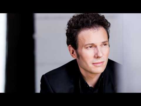 Simon Gaudenz dirigiert Schumanns Symphonien - NDR Kultur CD Neuheiten