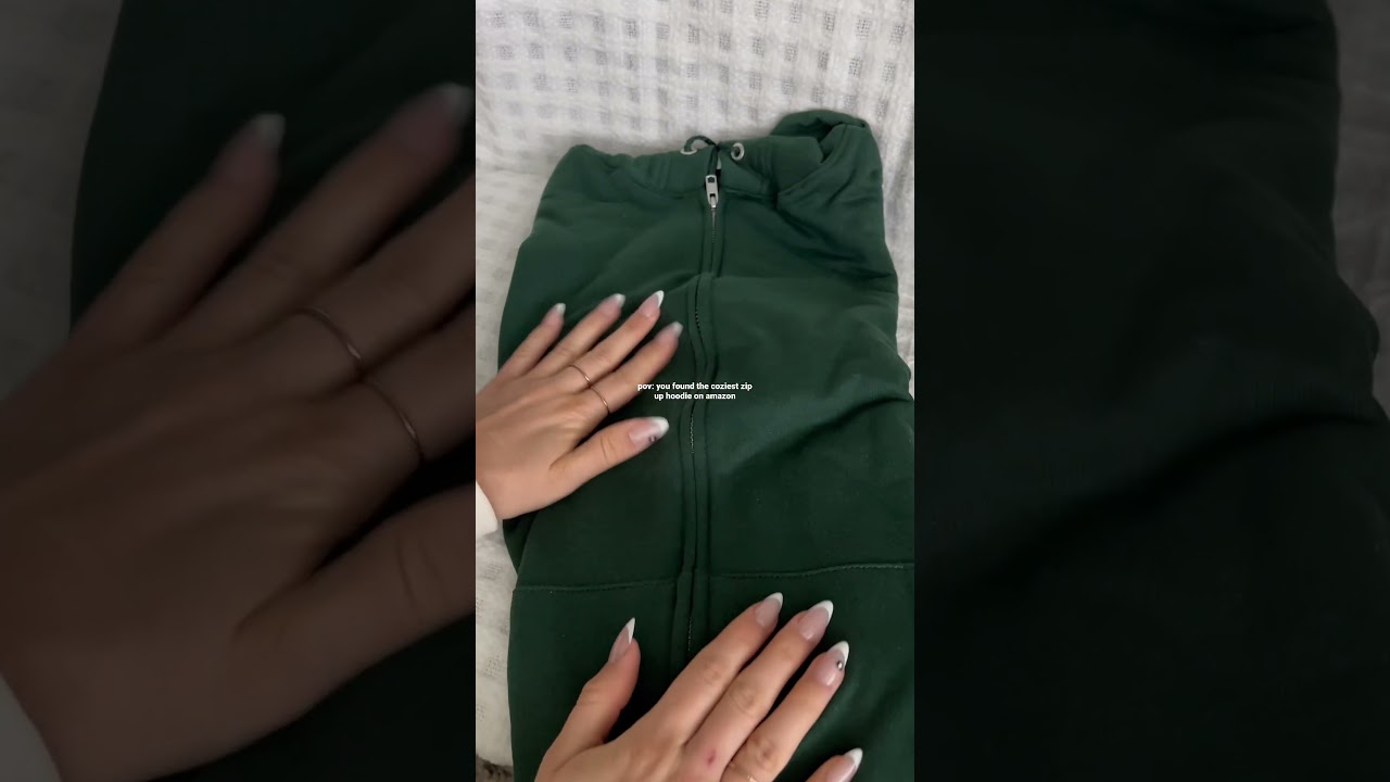 unboxing the coziest zip up jacket from amazon 💚 #shorts