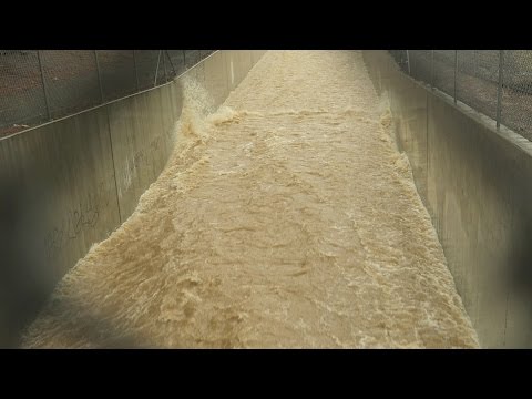 download lagu mp3 mp4 Crazy Rain, download lagu Crazy Rain gratis, unduh video klip Crazy Rain