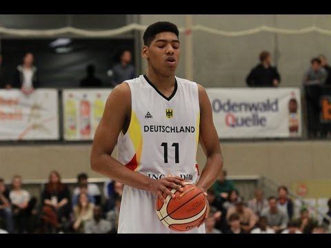 DBB-TV: AST-MVP Kostja Mushidi im Fragenhagel