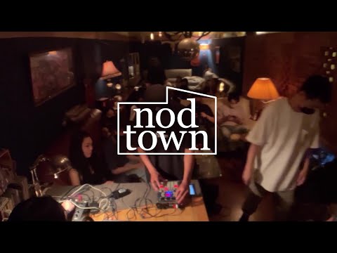 NOD TOWN: 8th DOWN - pololu