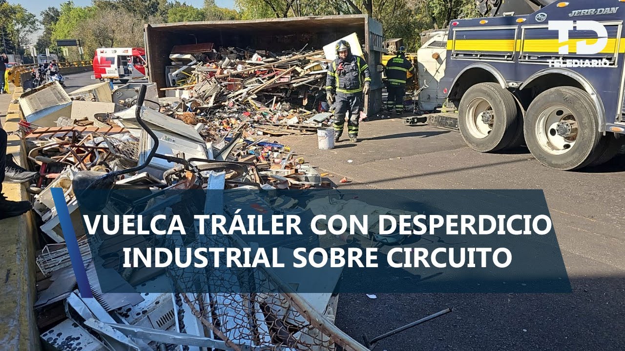 Volcadura de tráiler en circuito deja a una persona lesionada