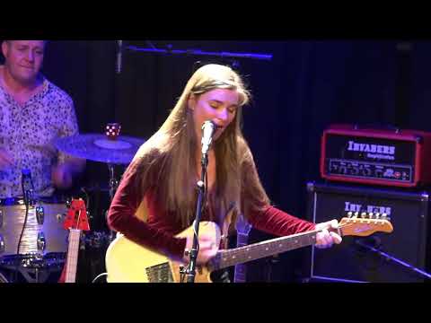 Katie Henry, 'Takes a lot', 'Blues Caravan',  Bonn, 'Harmonie', 08.03.2022