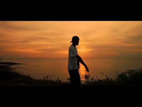 Capital Bra ft. Sido - Keiner Hilft Dir