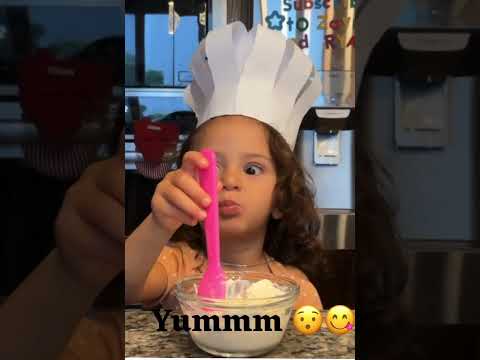 Yummm 😋😯🤣 #diyicecream #homemadeicecream #shorts