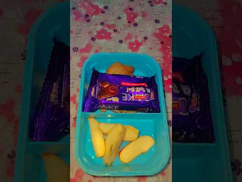 lunch box ideas for school kids#aaj ke lunch box mein chocolate roll#viral short video
