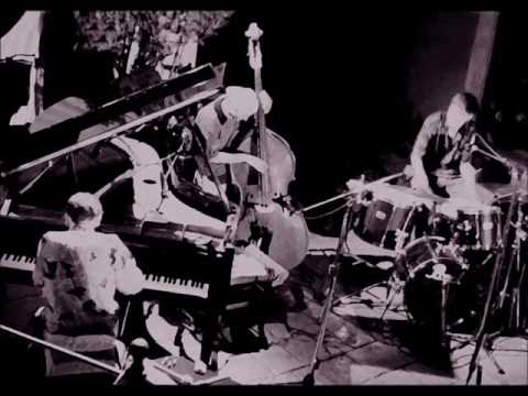 Bill Mays Trio - Summer Night -