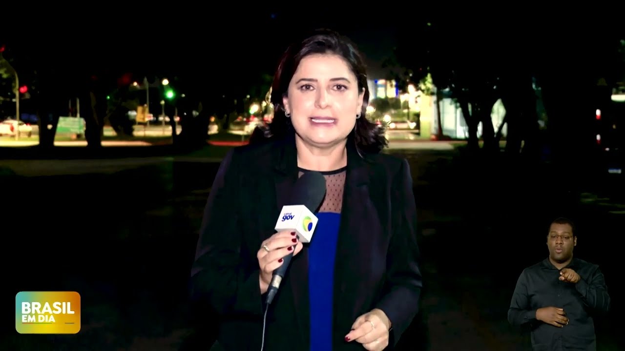 Salário mínimo deve ser de R$ 1.502 em 2025