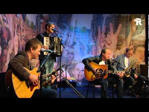 Live Uit Lloyd - Level 42 - Unplugged Compleet 2012