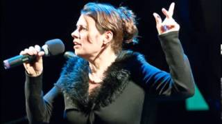 Jessica Born &quot;Everything must change&quot;