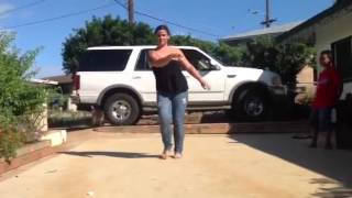 kAUi doing ipo lei momi