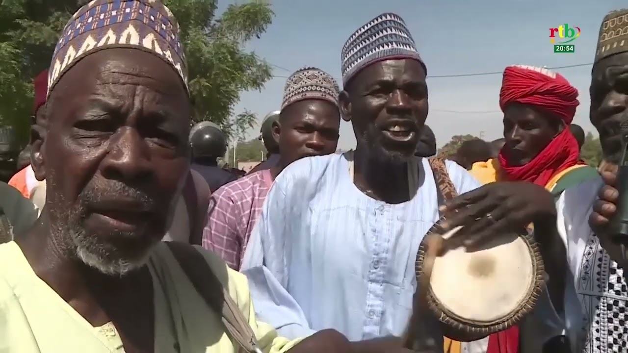 AES Actualités : Le gouverneur de la région de Maradi a pris part à la cérémonie de Hawan Kaho