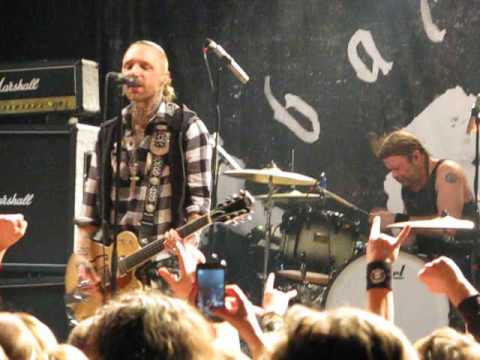 Backyard Babies - I'm On My Way To Save Your Rock'N'Roll (Live In Moscow, 12.02.2017)