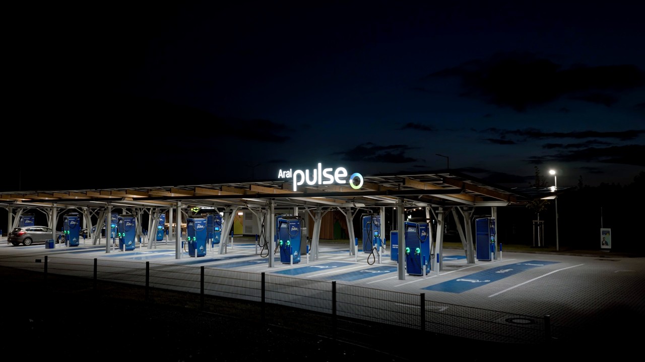 Aral pulse ultra-fast charging hub in Germany