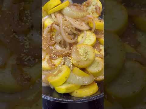 Smothered Squash recipe| Chef Joya way #soulfood