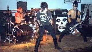 The Misfits- Mommy Can I Go Out and Kill Tonight?
