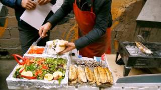 Istanbul Balik Ekmek - Вкуснятина - Скумбрия на гриле по турецки (как готовить) Fish Bread