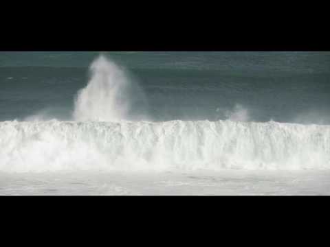 Firing swells at Injidup