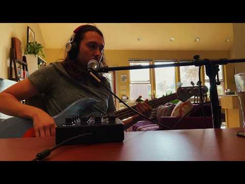 Swampy Bass Soundscape - Experimental Live Looping Ambient Bass and Vocals / ASMR Bass