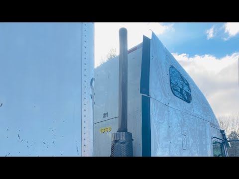8inch straight pipe installed on 2014 Freightliner Columbia glider