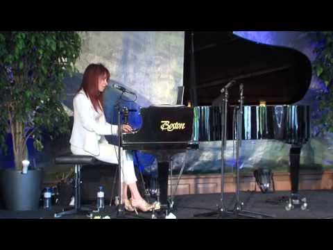 Jillene Luce - "Boy from Ipanema" Silken Lounge performance